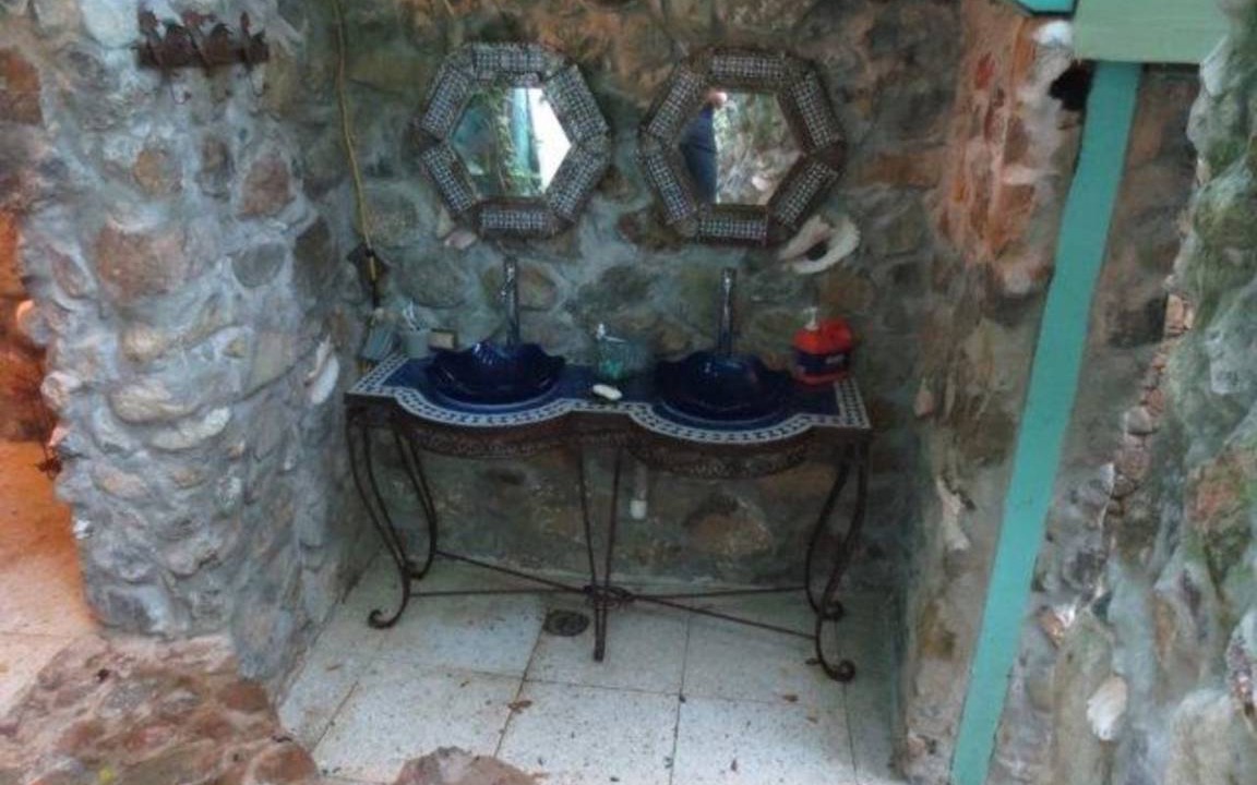 Photo of Others in Estate Western Water Island