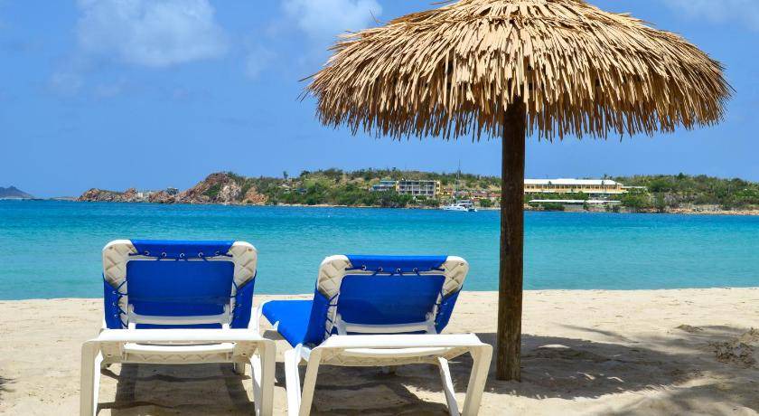 Photo of Others in Charlotte Amalie West