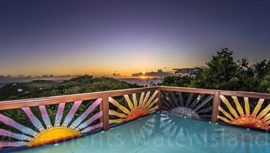 Photo of Patio Balcony in Estate Western Water Island