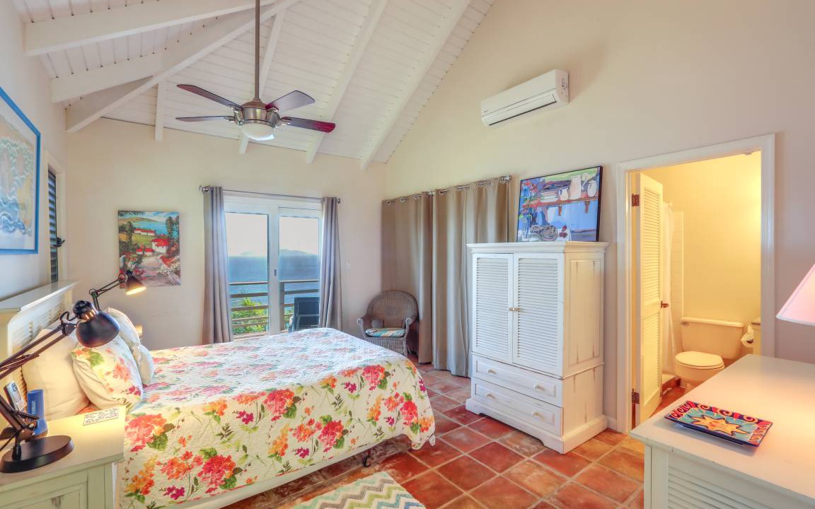 Photo of Bedroom in Magens Bay