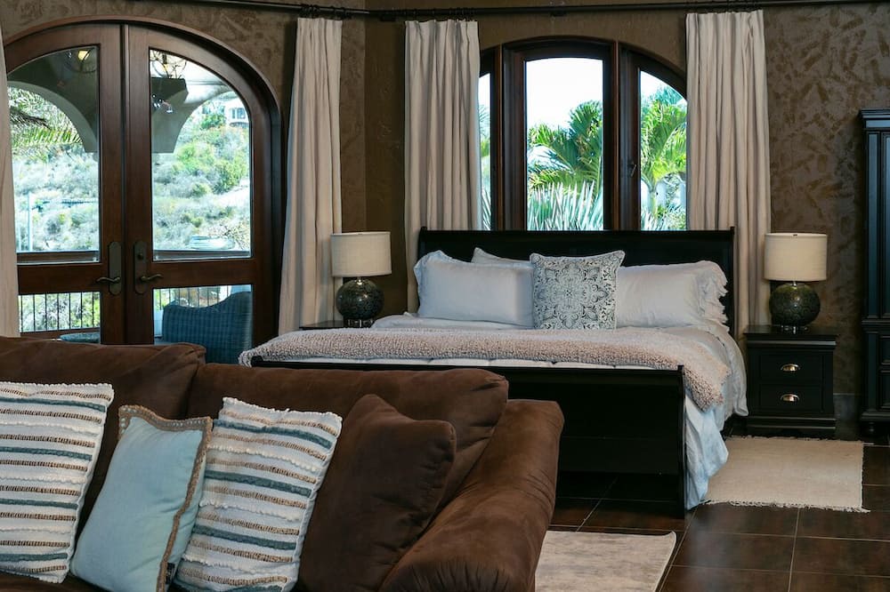 Photo of Bedroom in Hart Bay