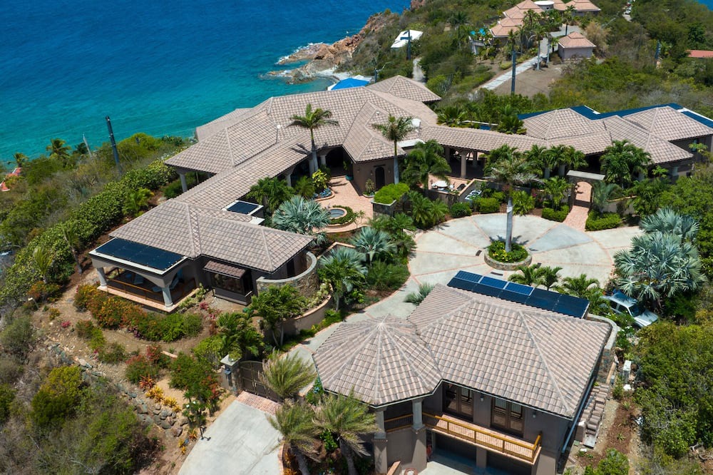 Photo of Outdoor in Hart Bay