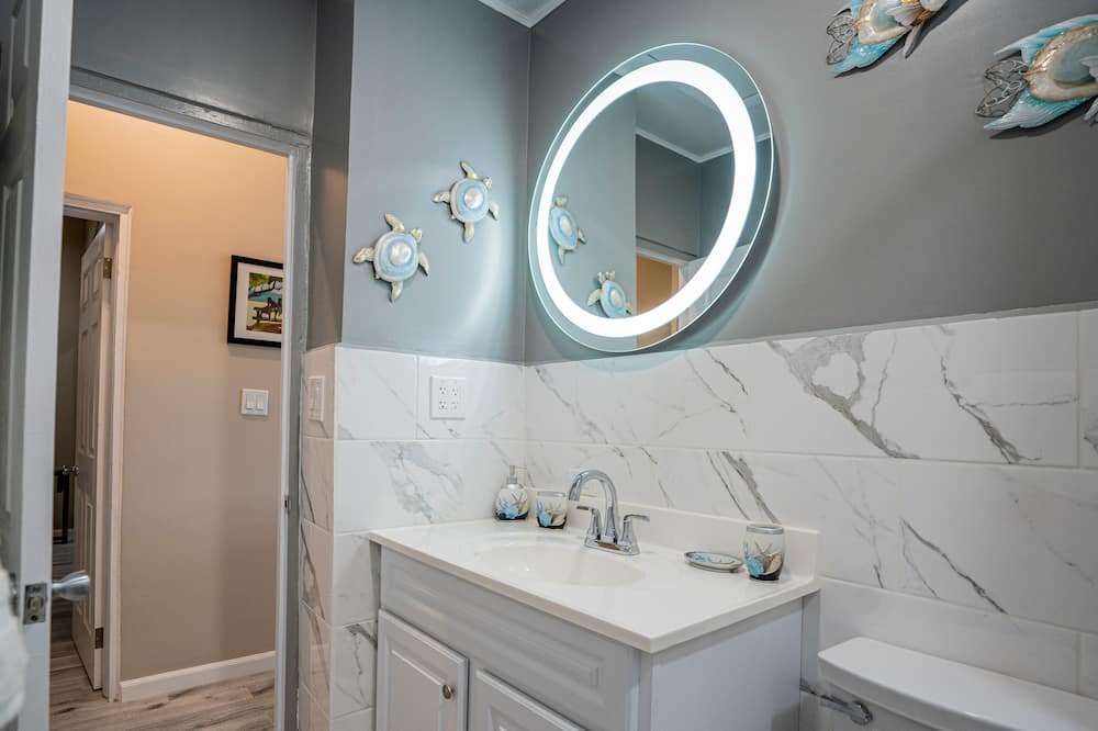 Photo of Bathroom in Frederiksted Southeast