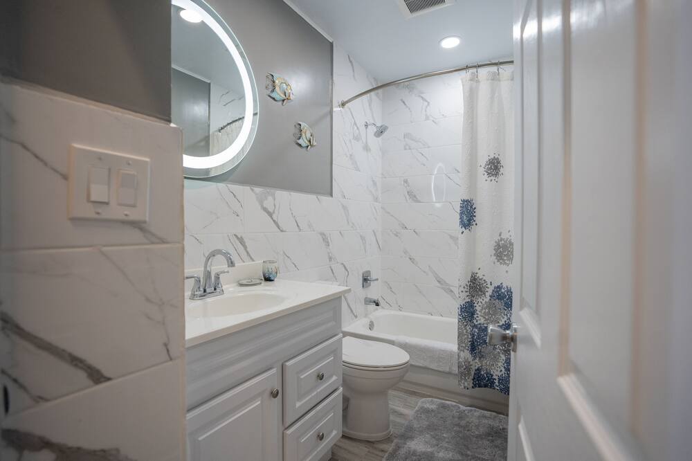 Photo of Bathroom in Frederiksted Southeast