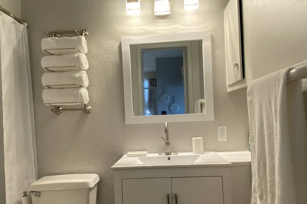 Photo of Bathroom in Estate Enighed