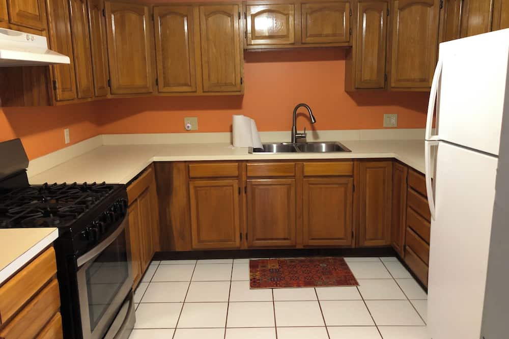 Photo of Kitchen in Estate Southgate