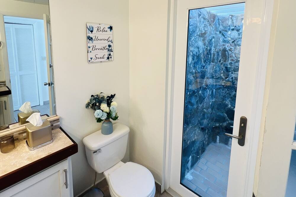 Photo of Bathroom in Great Cruz Bay
