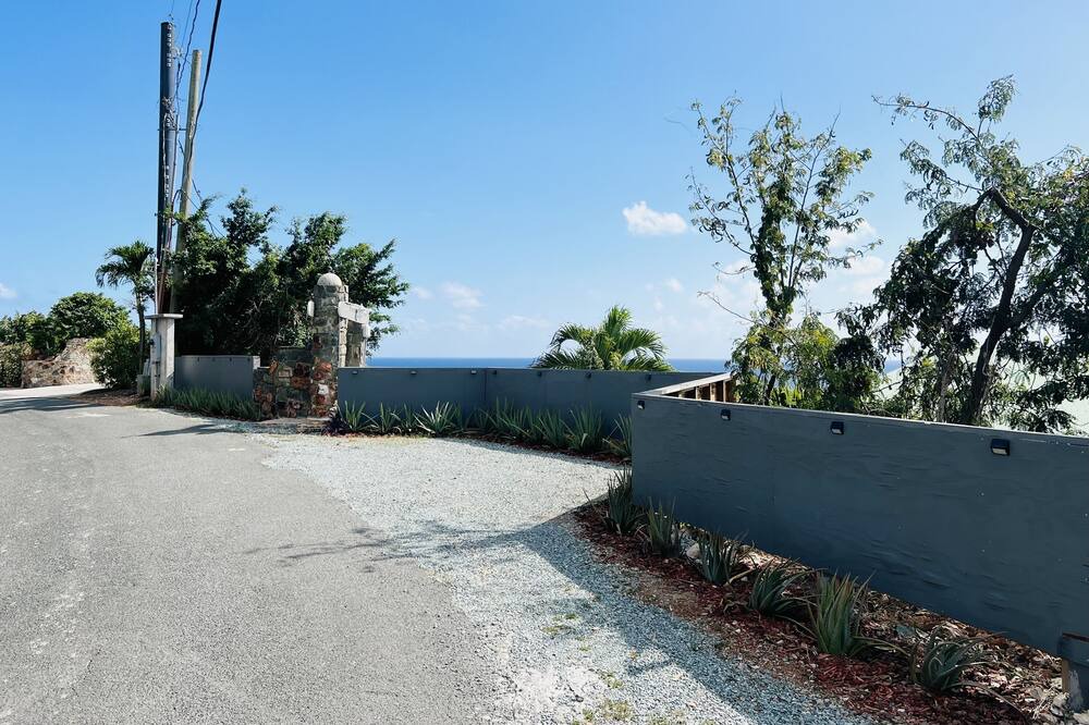 Photo of Outdoor in Great Cruz Bay