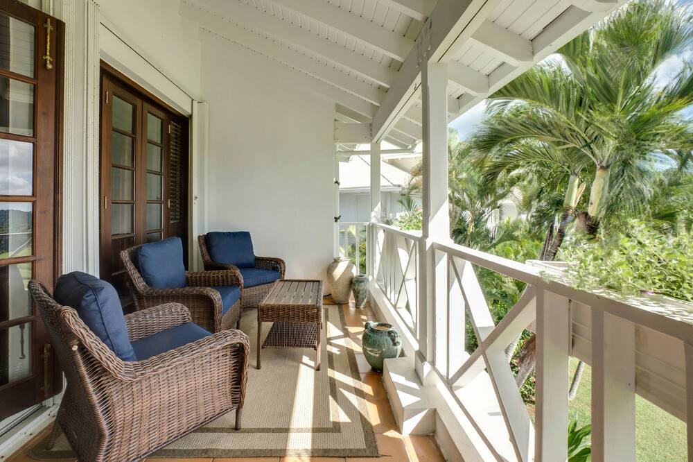 Photo of Patio Balcony in Estate River