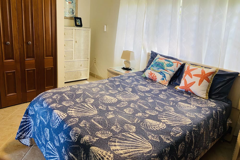Photo of Bedroom in Cotton Valley