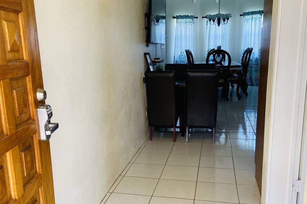 Photo of Bedroom in Testman
