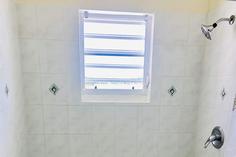 Photo of Bathroom in Testman