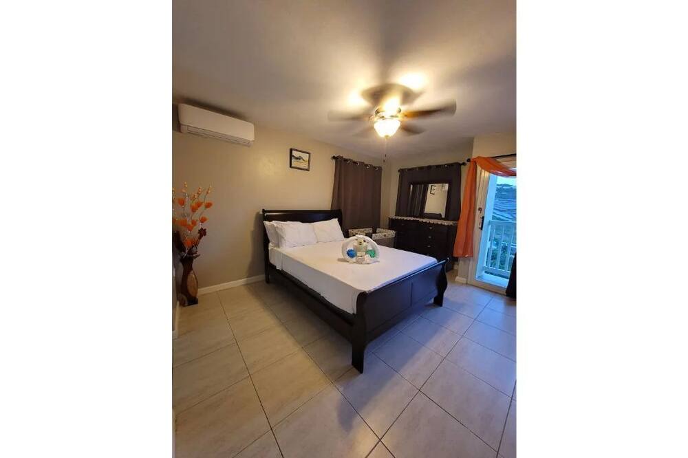 Photo of Bedroom in Estate Kings Quarter
