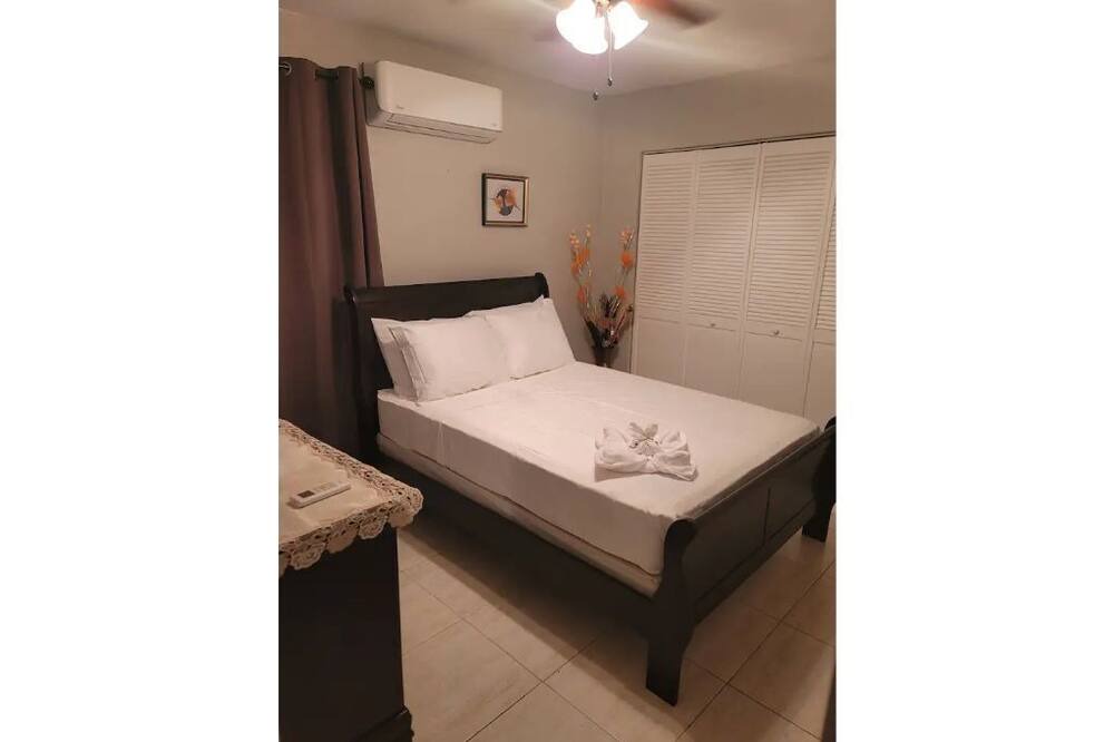 Photo of Bedroom in Estate Kings Quarter