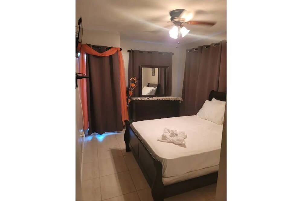 Photo of Bedroom in Estate Kings Quarter