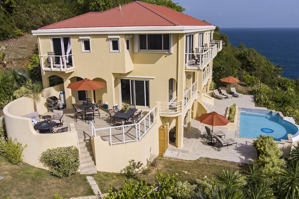 Photo of Others in Estate Little Saint Thomas
