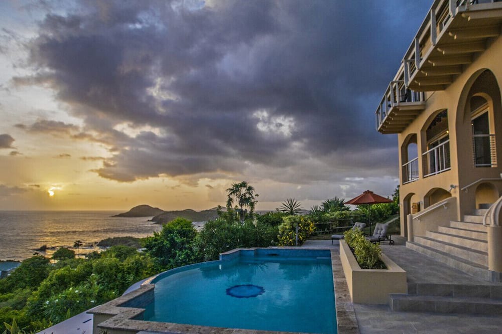 Photo of Others in Estate Little Saint Thomas