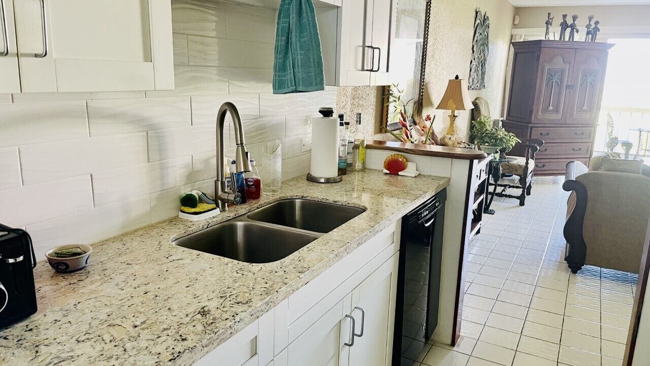 Photo of Kitchen in Estate Salt River