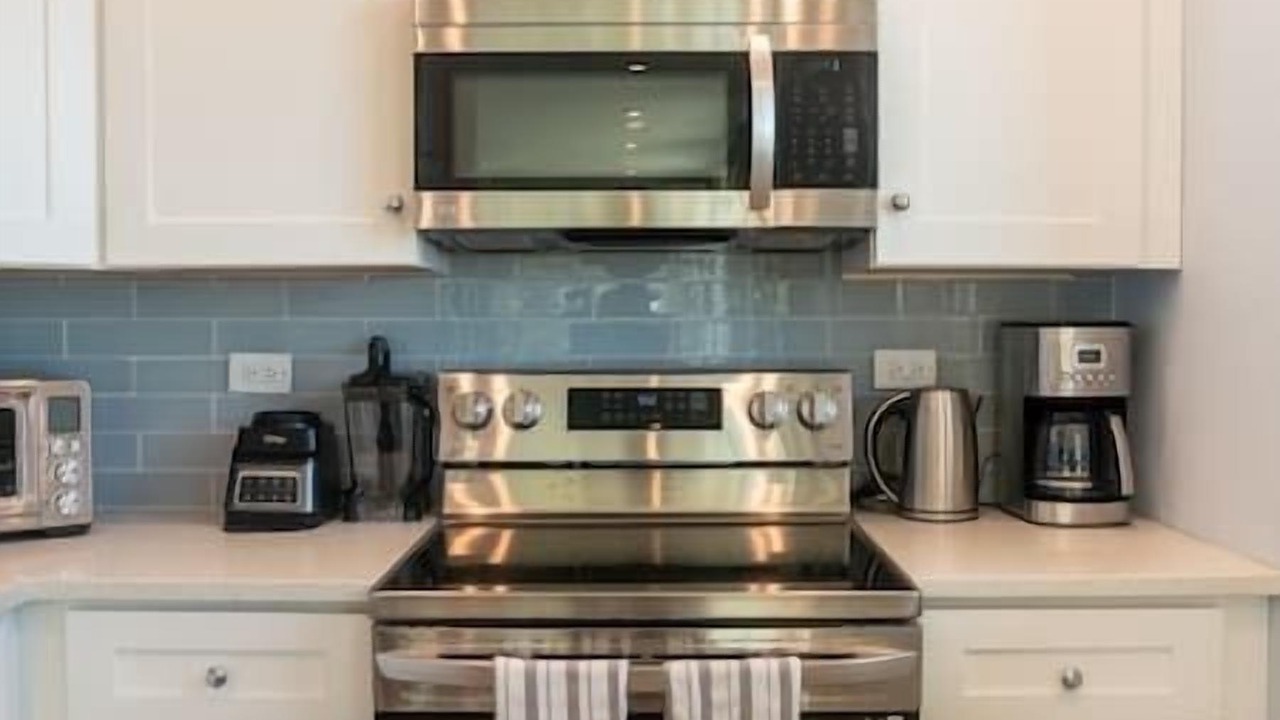 Photo of Kitchen in Estate Frenchman Bay