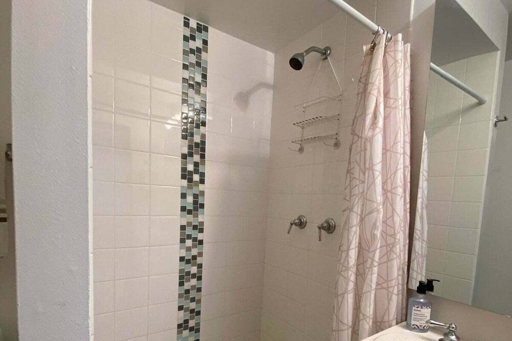 Photo of Bathroom in Cotton Valley