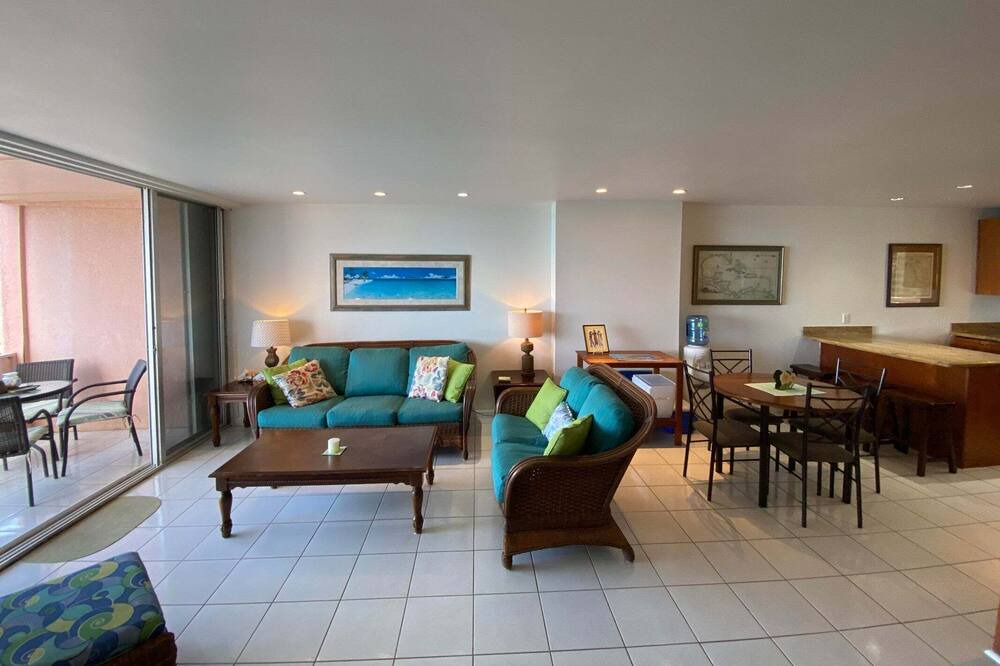 Photo of Livingroom in Cotton Valley