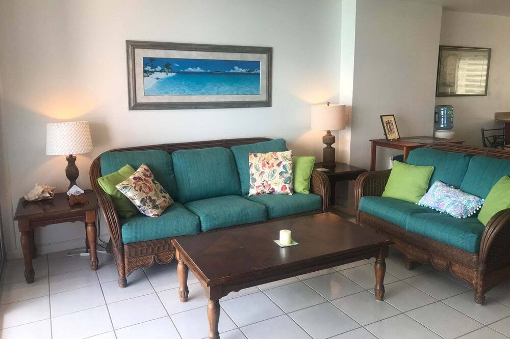 Photo of Livingroom in Cotton Valley
