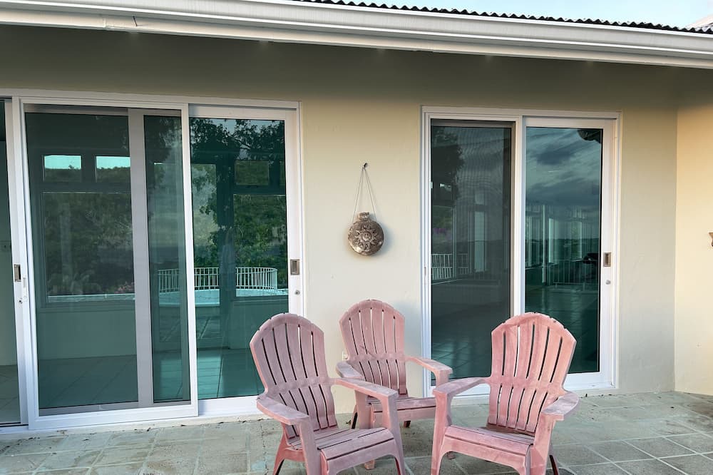 Photo of Outdoor in Estate Orange Grove West