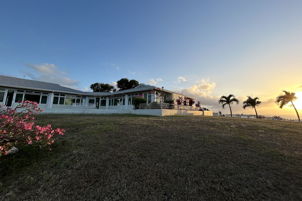 Photo of Outdoor in Estate Orange Grove West