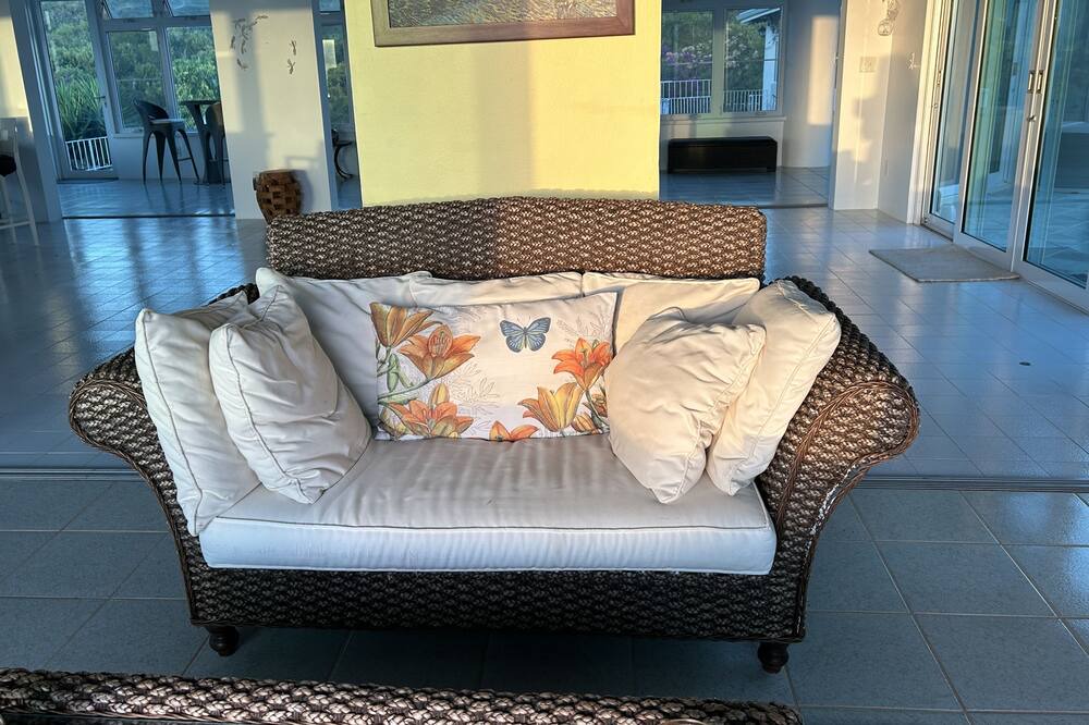 Photo of Outdoor in Estate Orange Grove West