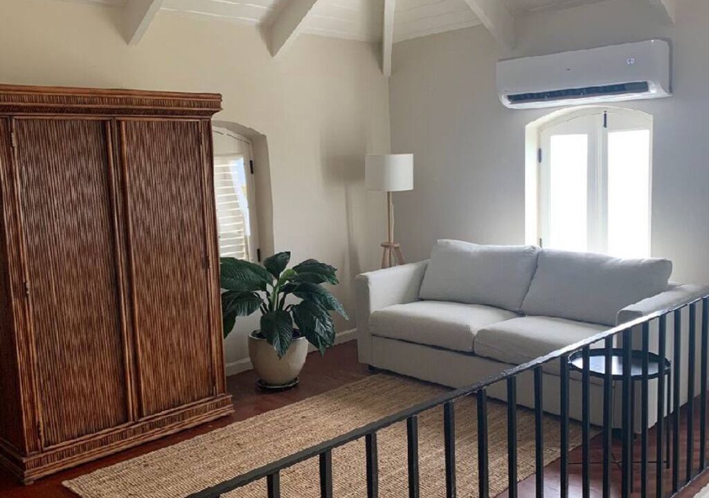 Photo of Livingroom in Estate Demarara
