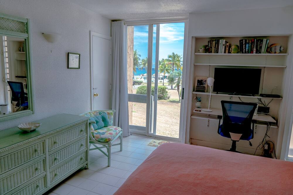 Photo of Bedroom in Cane Bay