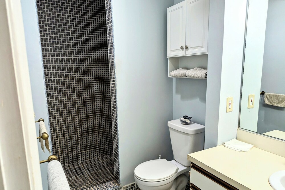 Photo of Bathroom in Estate Mount Welcome