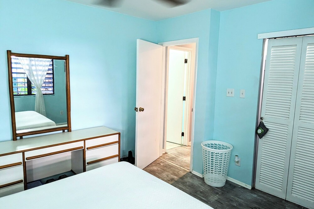 Photo of Bedroom in Estate Mount Welcome
