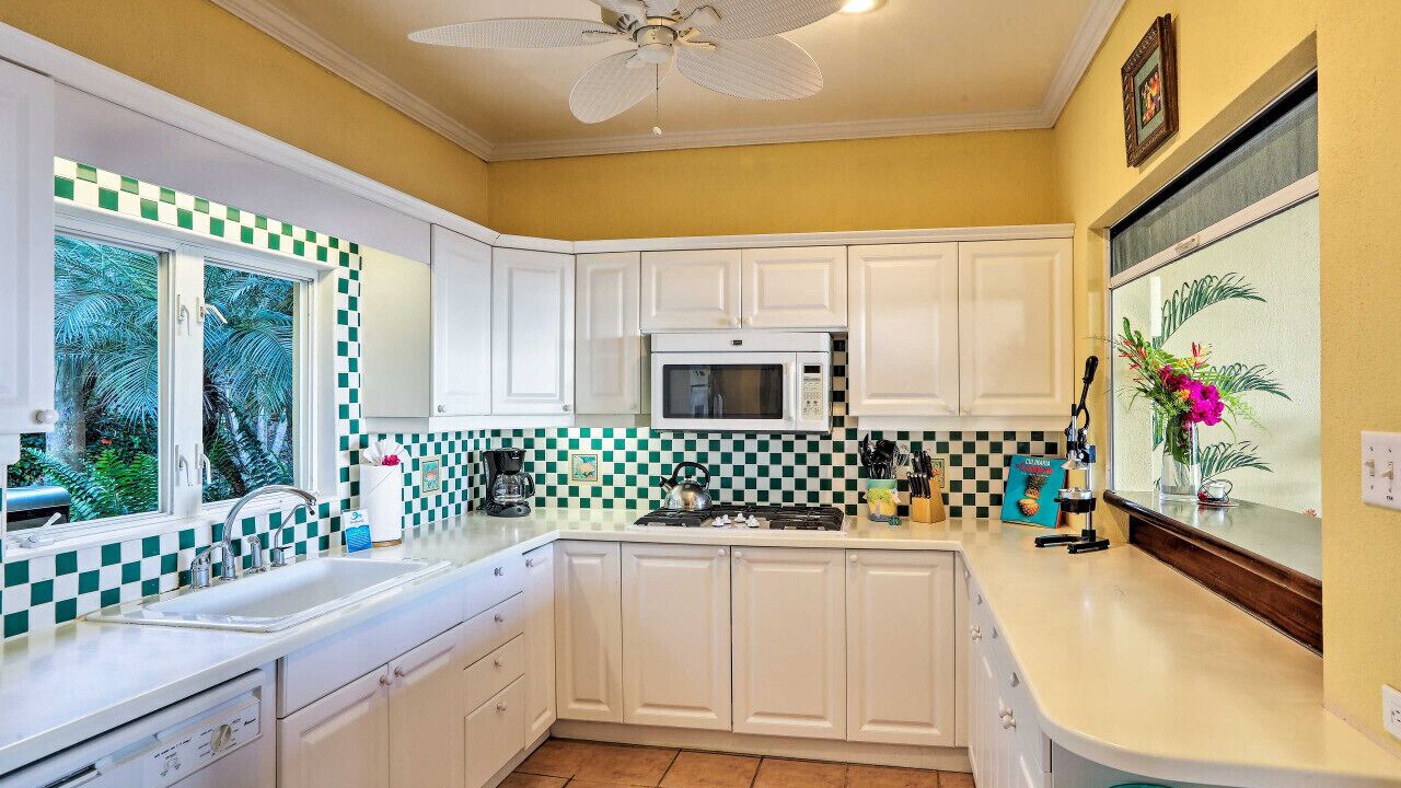 Photo of Kitchen in Estate Kings Quarter
