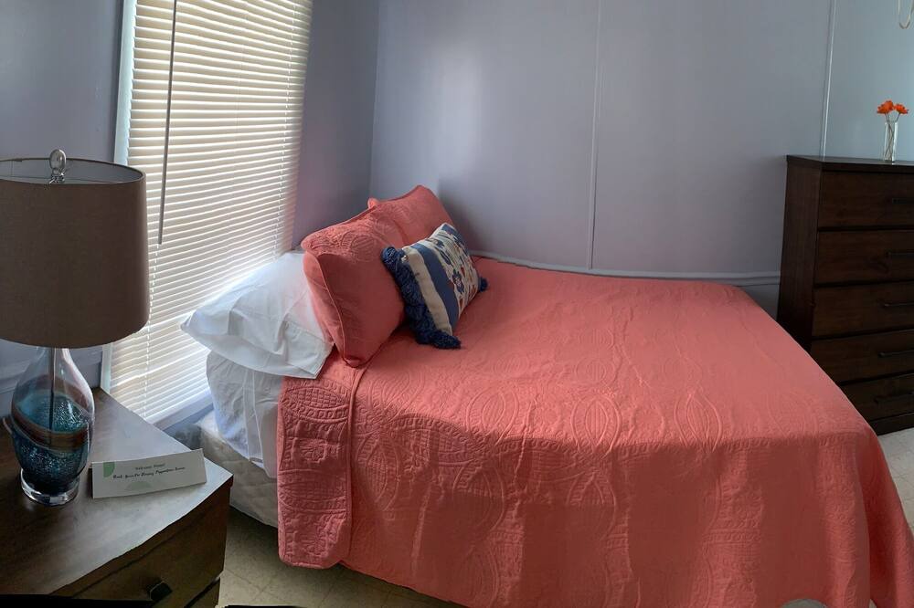 Photo of Bedroom in Estate Ruby