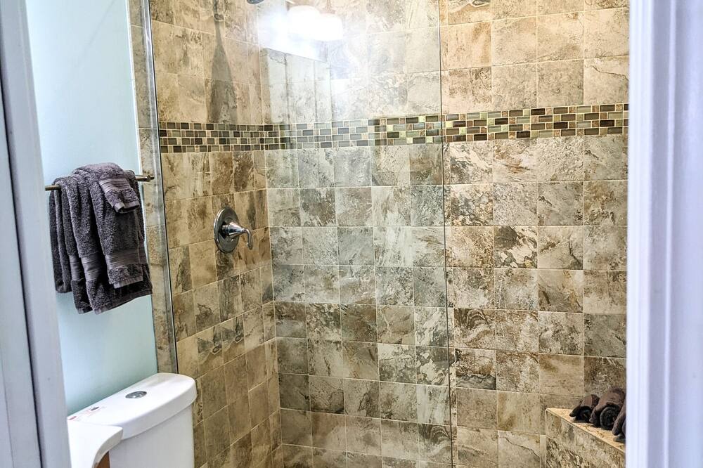 Photo of Bathroom in Cotton Valley