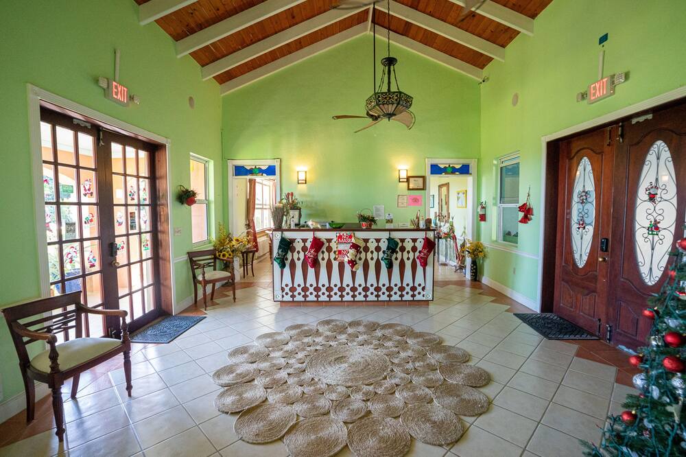 Photo of Livingroom in Estate Salt River
