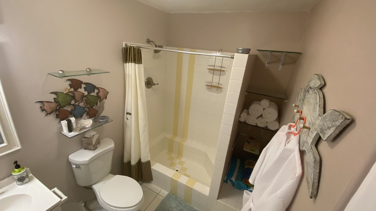 Photo of Others in Slob