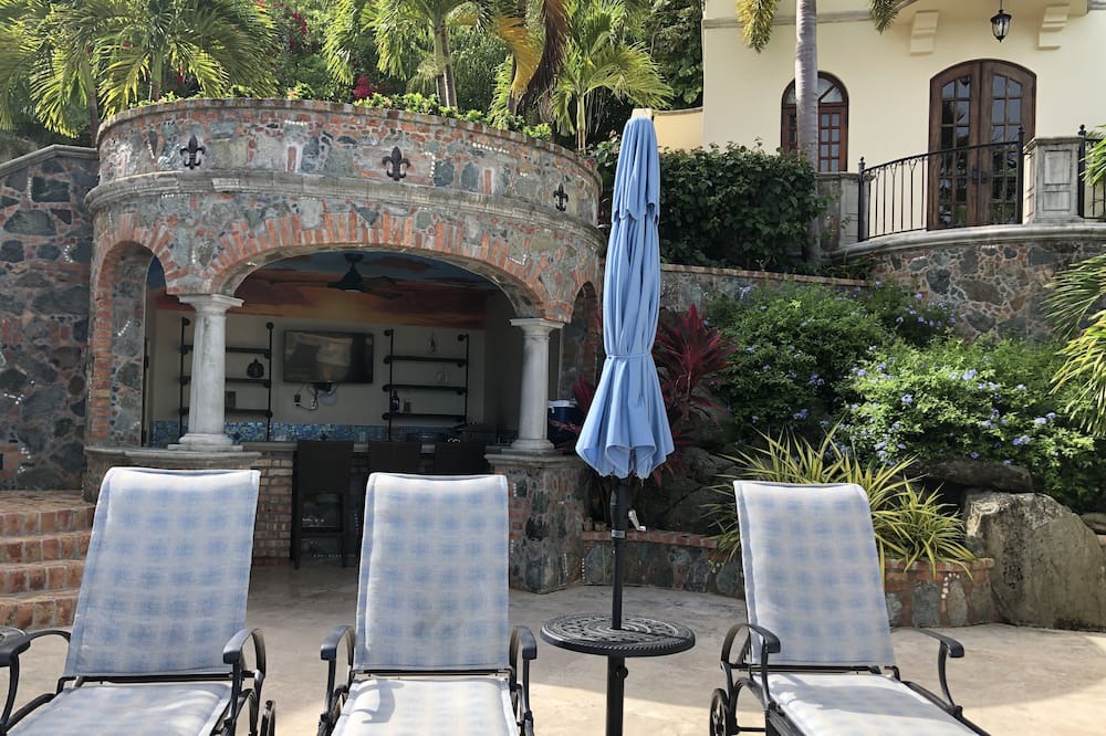 Photo of Outdoor in Maho Bay Quarter