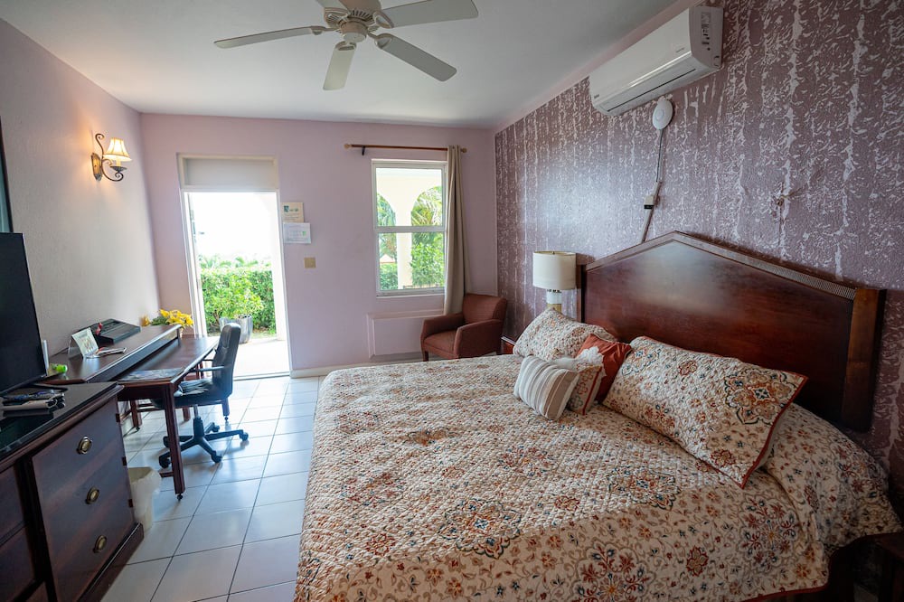 Photo of Bedroom in Estate Salt River