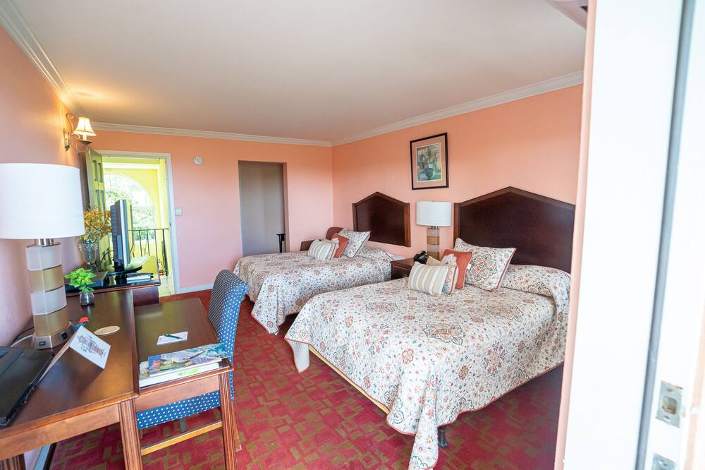 Photo of Bedroom in Estate Salt River