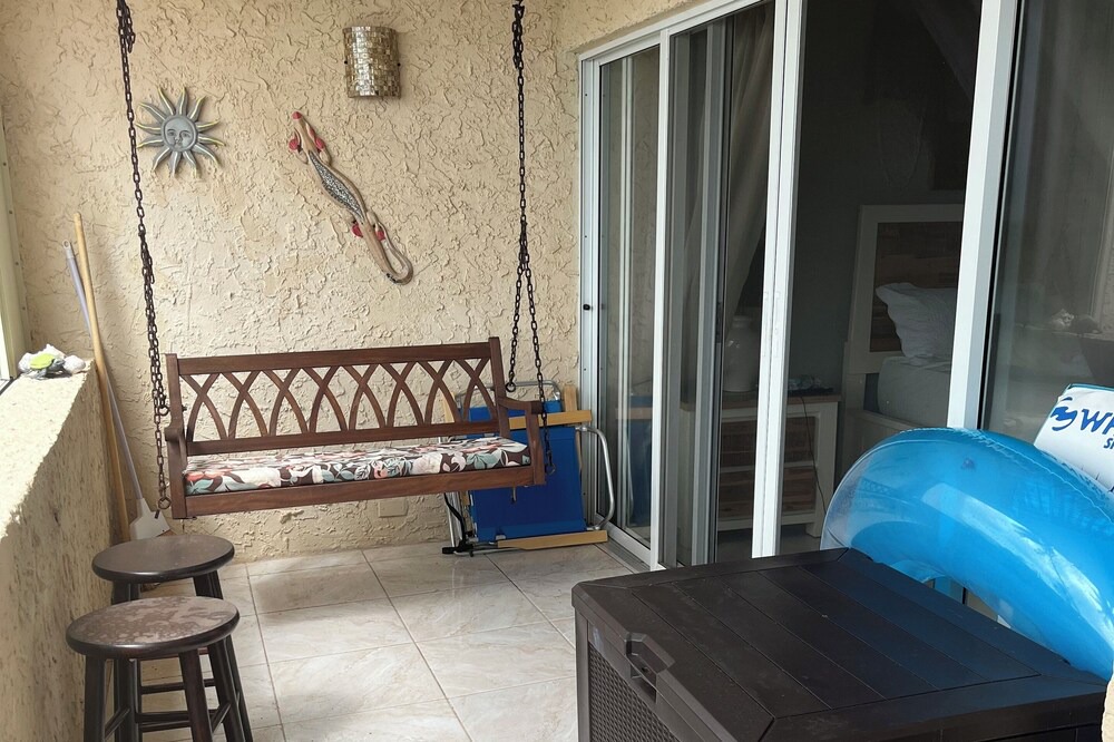 Photo of Patio Balcony in Estate Golden Rock