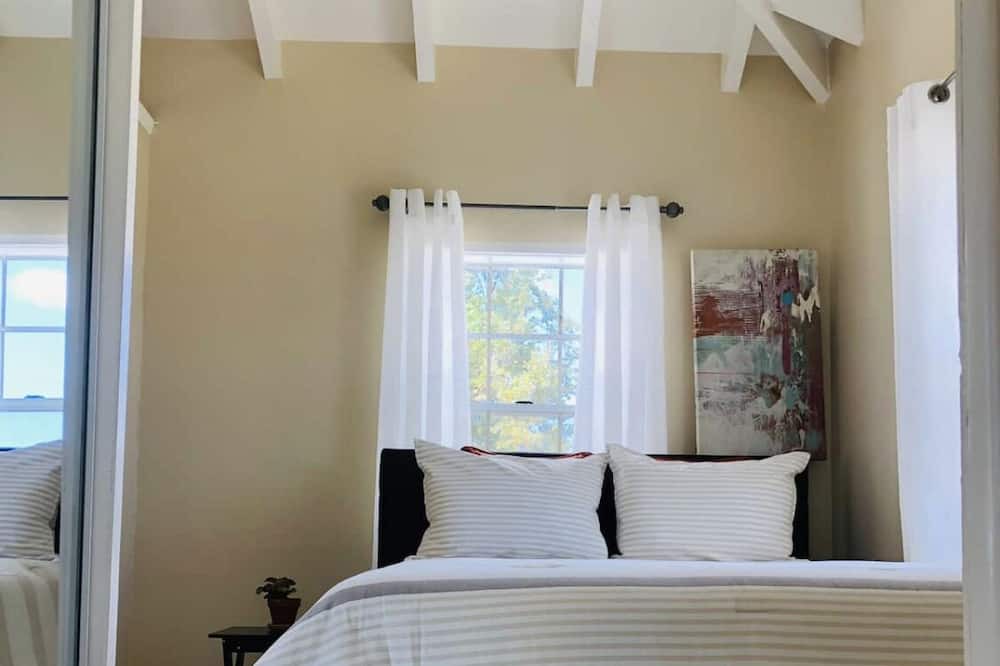 Photo of Bedroom in Estate La Reine