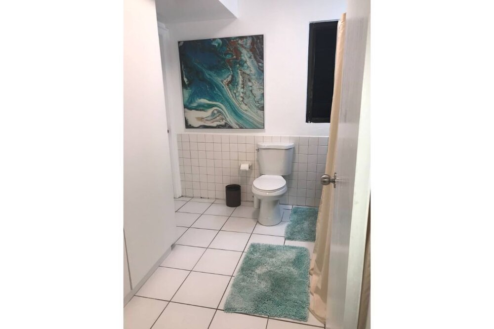 Photo of Bathroom in Estate Lowry Hill