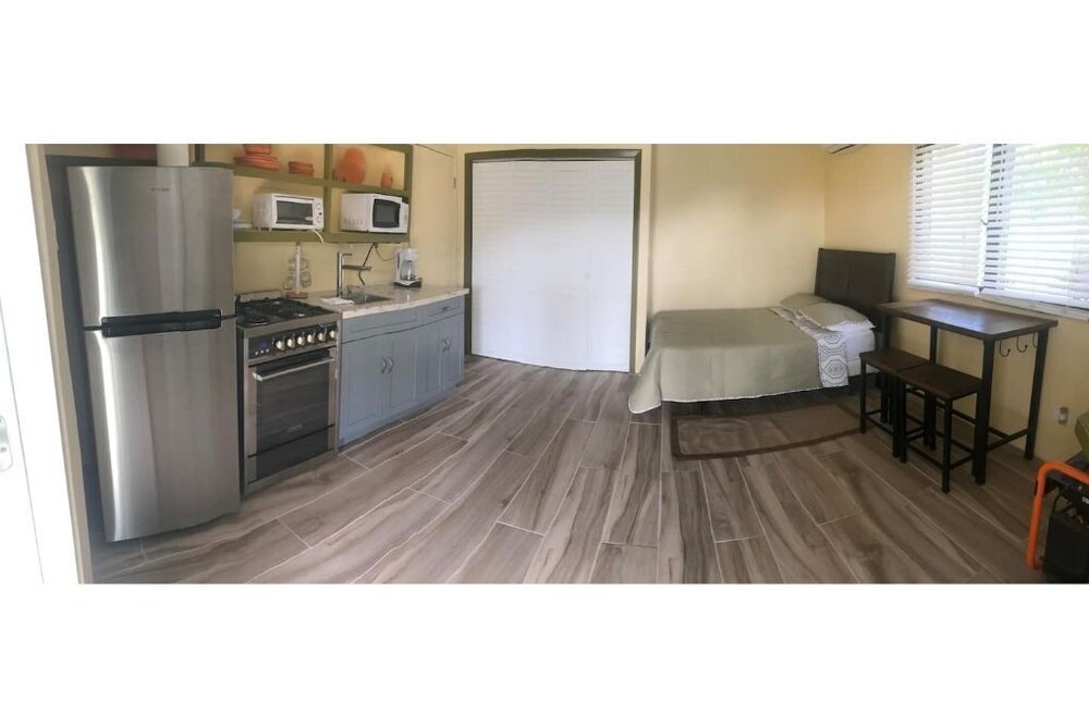 Photo of Bedroom in Estate Lowry Hill