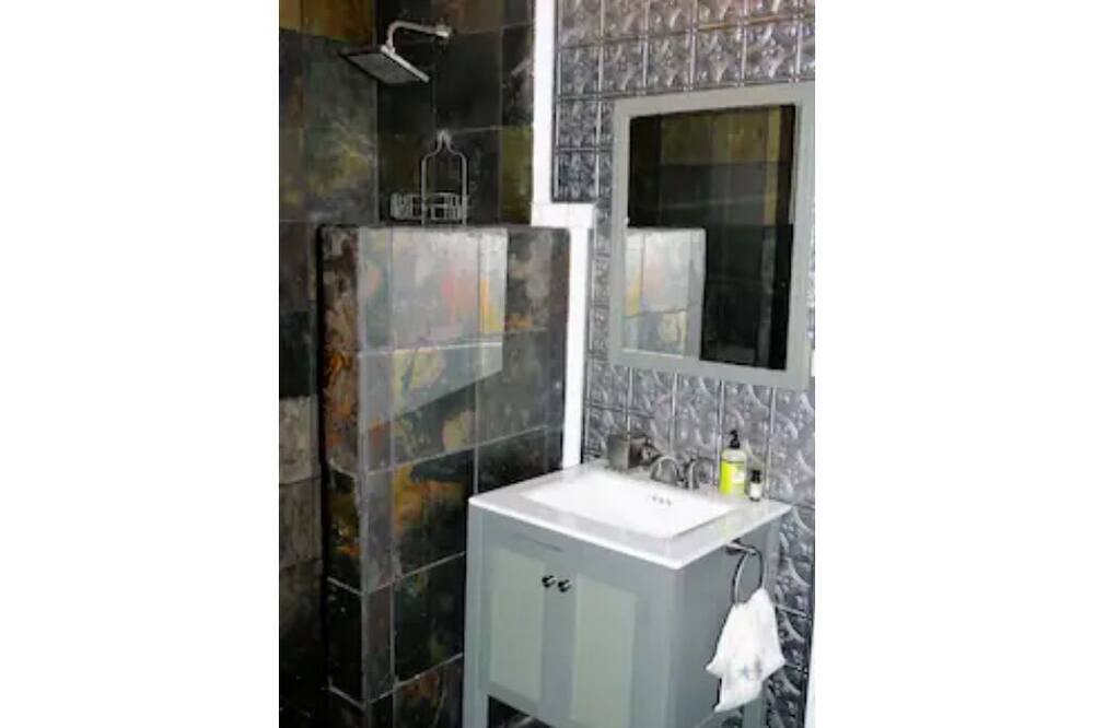 Photo of Bathroom in Estate Pastory