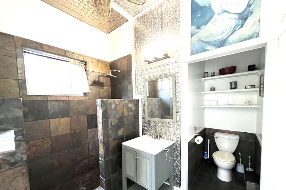 Photo of Bathroom in Estate Pastory