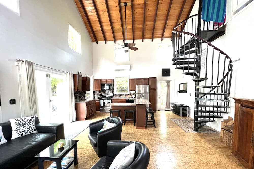 Photo of Livingroom in Estate Pastory