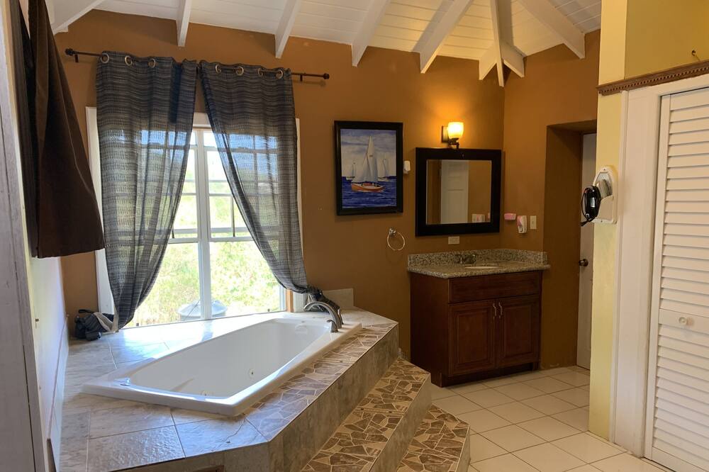Photo of Bedroom in Estate Catherines Rest