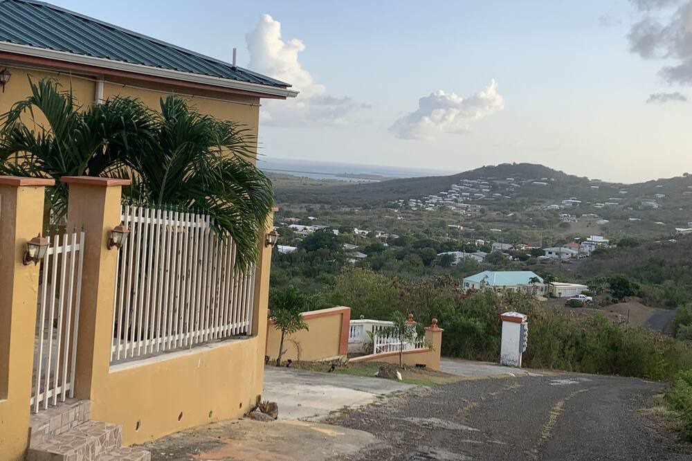 Photo of Outdoor in Estate Catherines Rest